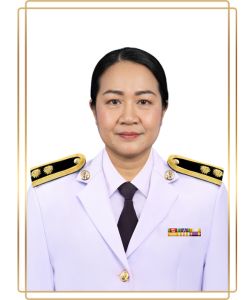 นางศรินณา มาท้วม