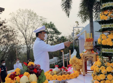 พิธีวันพระบาทสมเด็จพระพุทธยอดฟ้าจุฬาโลกมหาราช ... พารามิเตอร์รูปภาพ 3