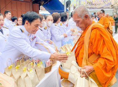 เฉลิมพระเกียรติสมเด็จพระนางเจ้าสิริกิติ์ พระบรมราชินีนาถ ... พารามิเตอร์รูปภาพ 4